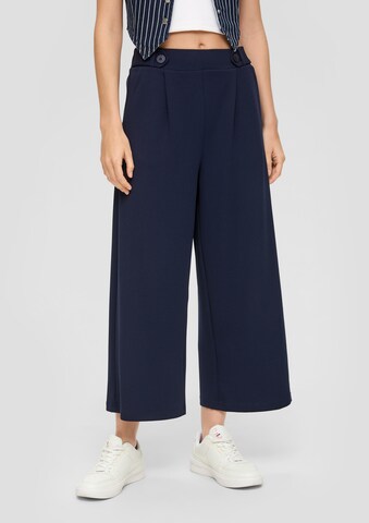 QS Wide leg Pleat-Front Pants in Blue: front