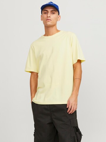 Coupe slim T-Shirt JACK & JONES en jaune : devant