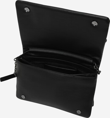 Calvin Klein حقيبة تقليدية بلون أسود