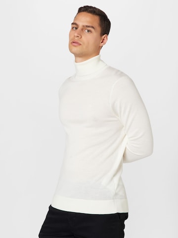 Calvin Klein Sweater in White: front