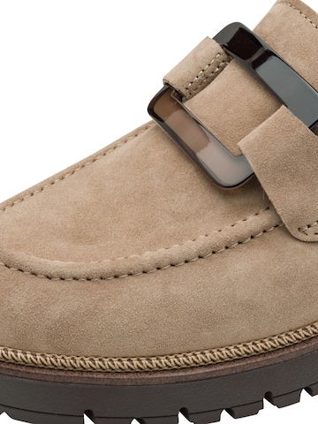 Chaussure basse Tamaris en beige