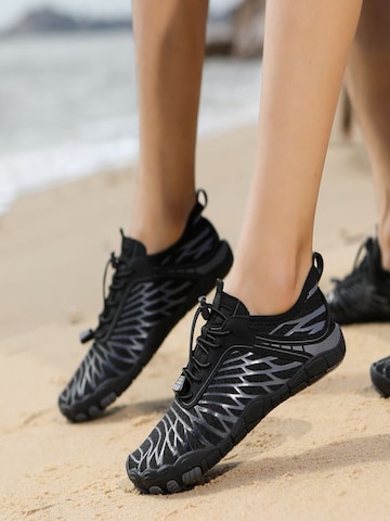 HUSKSWARE Water Shoes in Black