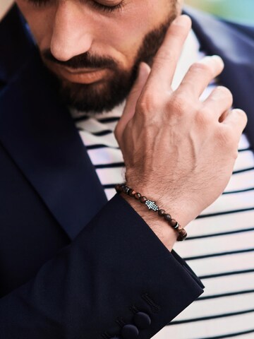 GT Collection Bracelet 'Hamsa Hand' in Red: front