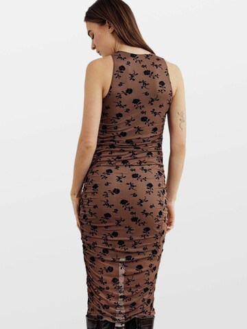 Noella Sukienka ' Leanna ' w kolorze brązowy