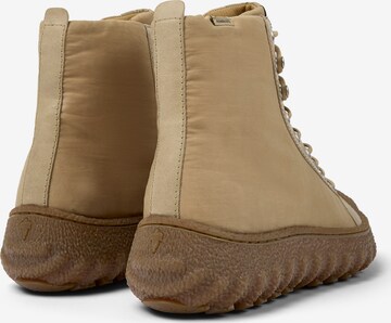 Boots stringati 'Ground' di CAMPER in beige