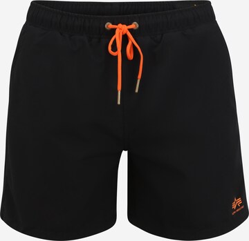 Shorts de bain ALPHA INDUSTRIES en noir : devant