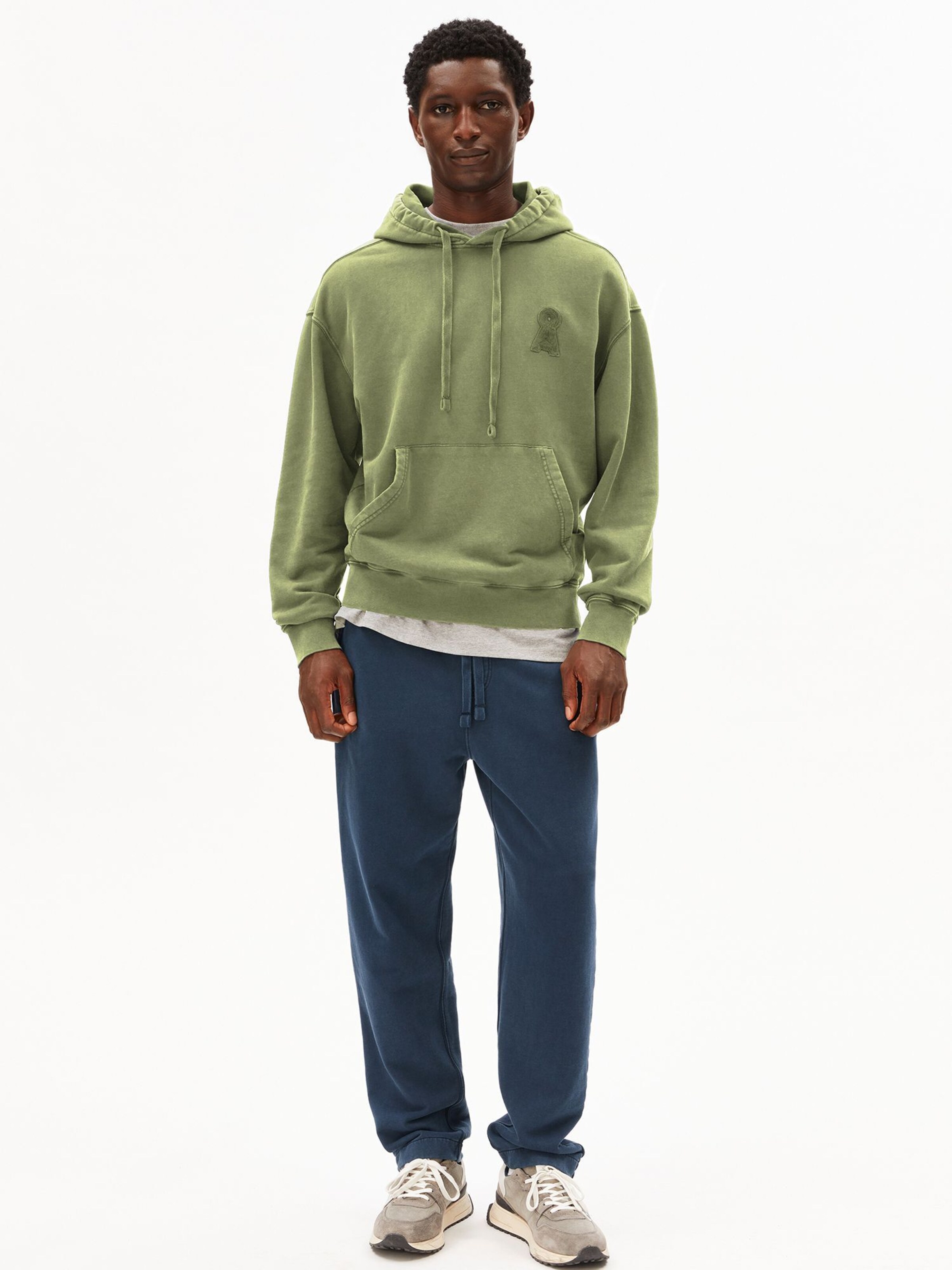 ARMEDANGELS Sweatshirt in Groen: voorkant