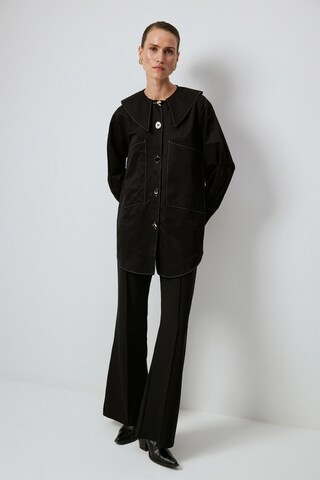 Touche Prive Between-season jacket in Black