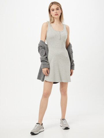 Robe GAP en gris