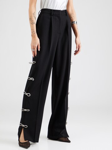 Hoermanseder Wide leg Pleat-Front Pants in Black: front