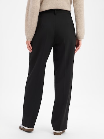 Marie Lund Wide leg Pleat-front trousers in Black