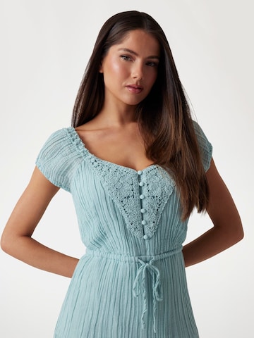 GUESS Kleid in Blau