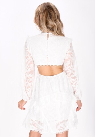 IZIA Kleid in Weiß