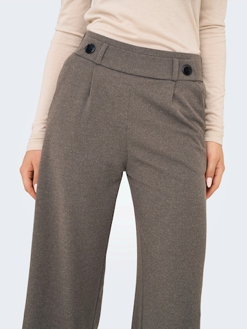 JDY Wide leg Παντελόνι πλισέ 'JDYGEGGO' σε καφέ