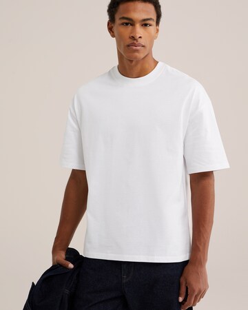 Tricou de la WE Fashion pe alb: față