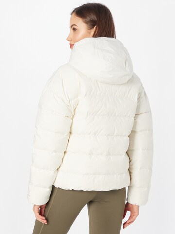 Veste d’hiver Nike Sportswear en blanc