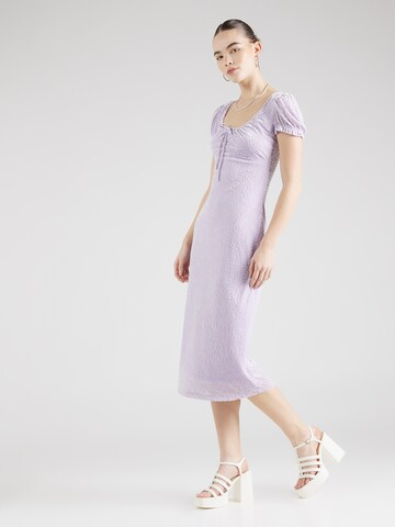 florence by mills exclusive for ABOUT YOU - Vestido em roxo