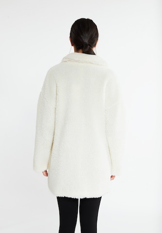 faina Wintermantel in Wit