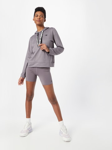 new balance Sportsweatshirt 'Relentless' i grå