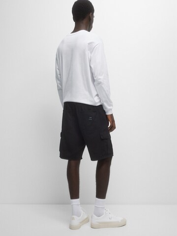 Pull&Bear Regular Cargo trousers in Black