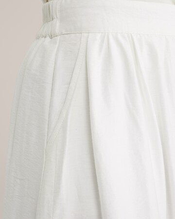 Gonna di WE Fashion in bianco