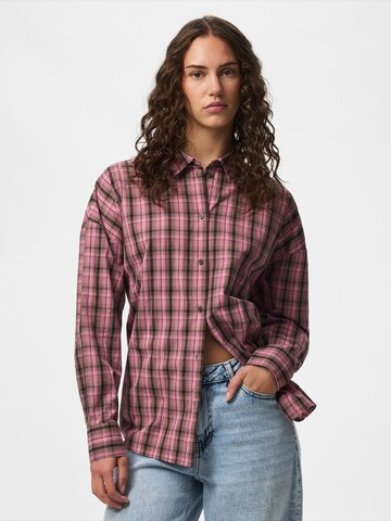 Camicia da donna 'VERETT' di PIECES in marrone: frontale