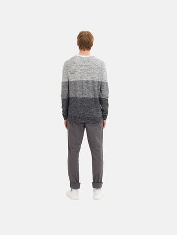 TOM TAILOR - Pullover em cinzento