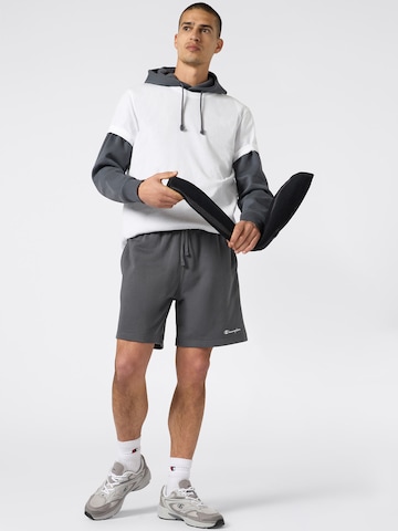 Champion Authentic Athletic Apparel Loosefit Byxa i grå