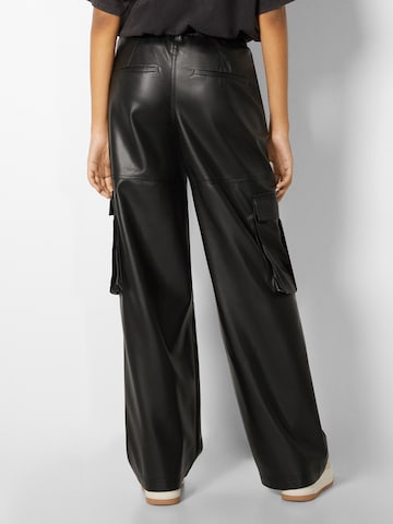 Bershka Loosefit Hose in Schwarz