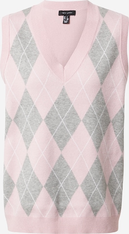 NEW LOOK Sweater in Pink: front