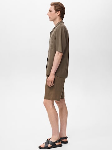 MANGO MAN Comfort Fit Skjorta 'LUCA' i brun