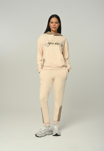 Tom Barron Sweatsuit in Beige: front