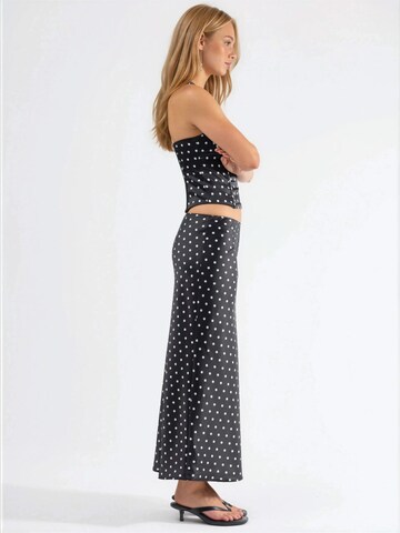 Hiccup Skirt in Black