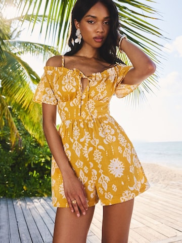 Tuta jumpsuit di Lipsy in giallo