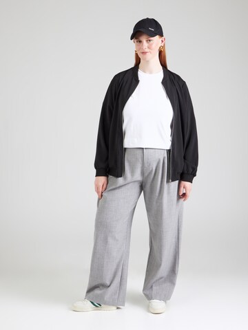 Giacca di mezza stagione di Vero Moda Curve in nero