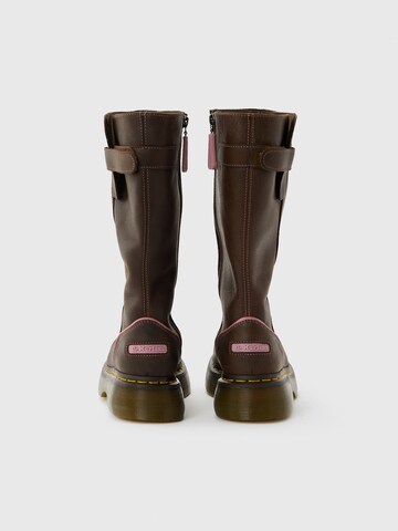 ruda Dr. Martens Auliniai 'Buzz'