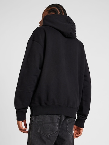 PegadorSweater majica 'Layton' - crna boja