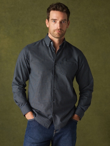Next - Ajuste regular Camisa 'Easy Iron' en azul: frente