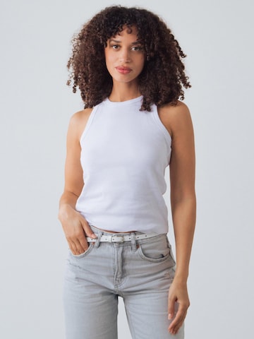Top di Honest Basics in bianco: frontale