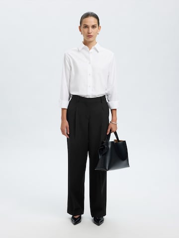 SELECTED - Pierna ancha Pantalón plisado 'SLFRITA' en negro
