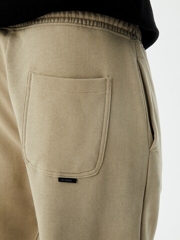 Tapered Pantaloni di Pull&Bear in beige