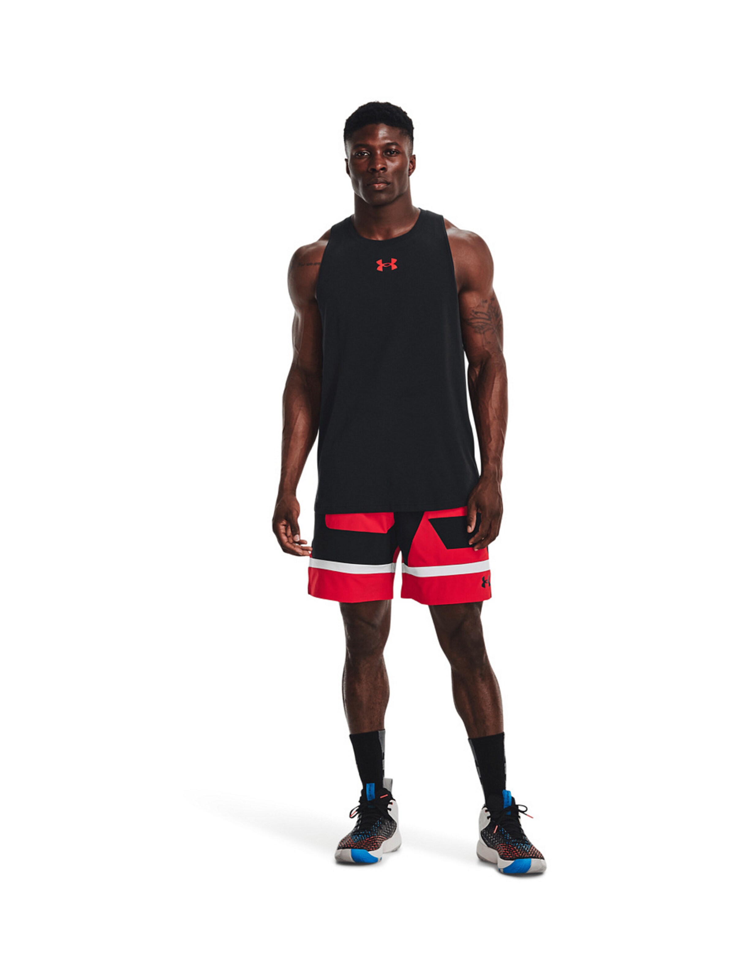 UNDER ARMOUR Regular Sportshorts 'Baseline' in Rot: Vorderseite