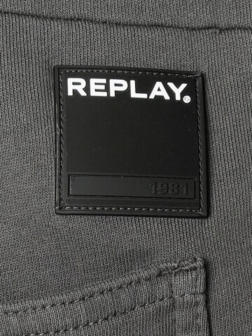 REPLAY Tapered Hose in Grau