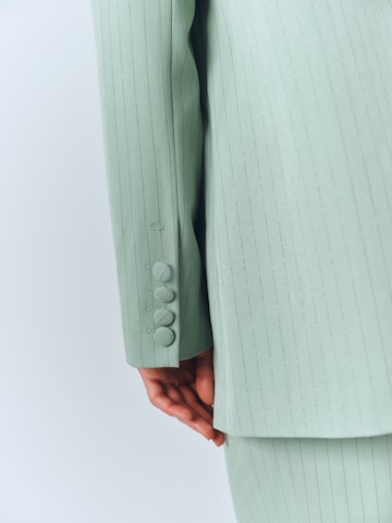 MB by Marta Buzolic Blazers in Groen