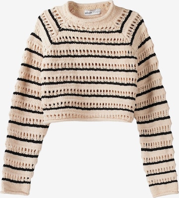 Bershka Sweater in Beige: front