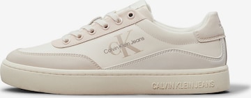 Calvin Klein Jeans Sneakers laag in Beige: voorkant