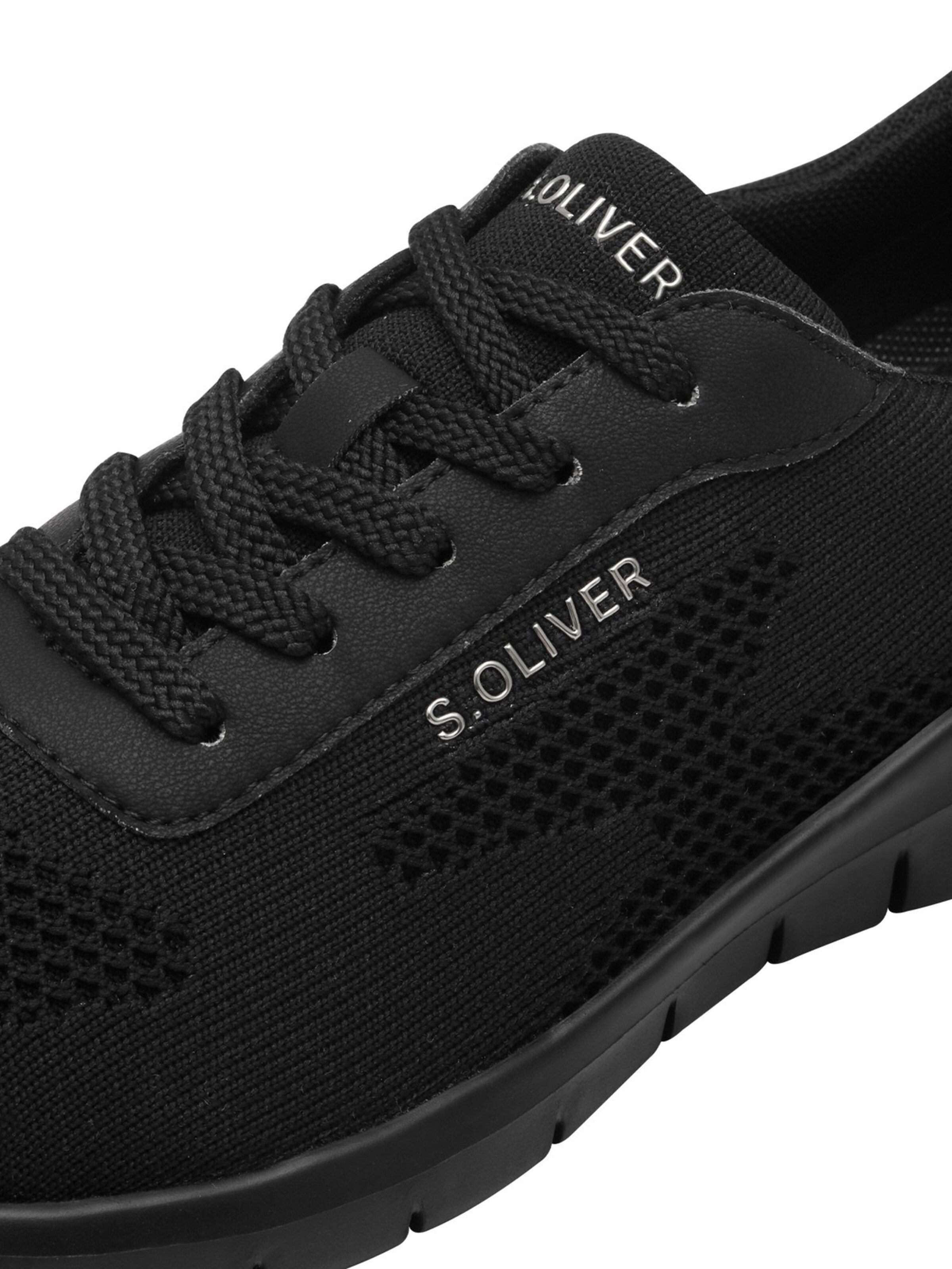 s.Oliver Sneaker in Schwarz