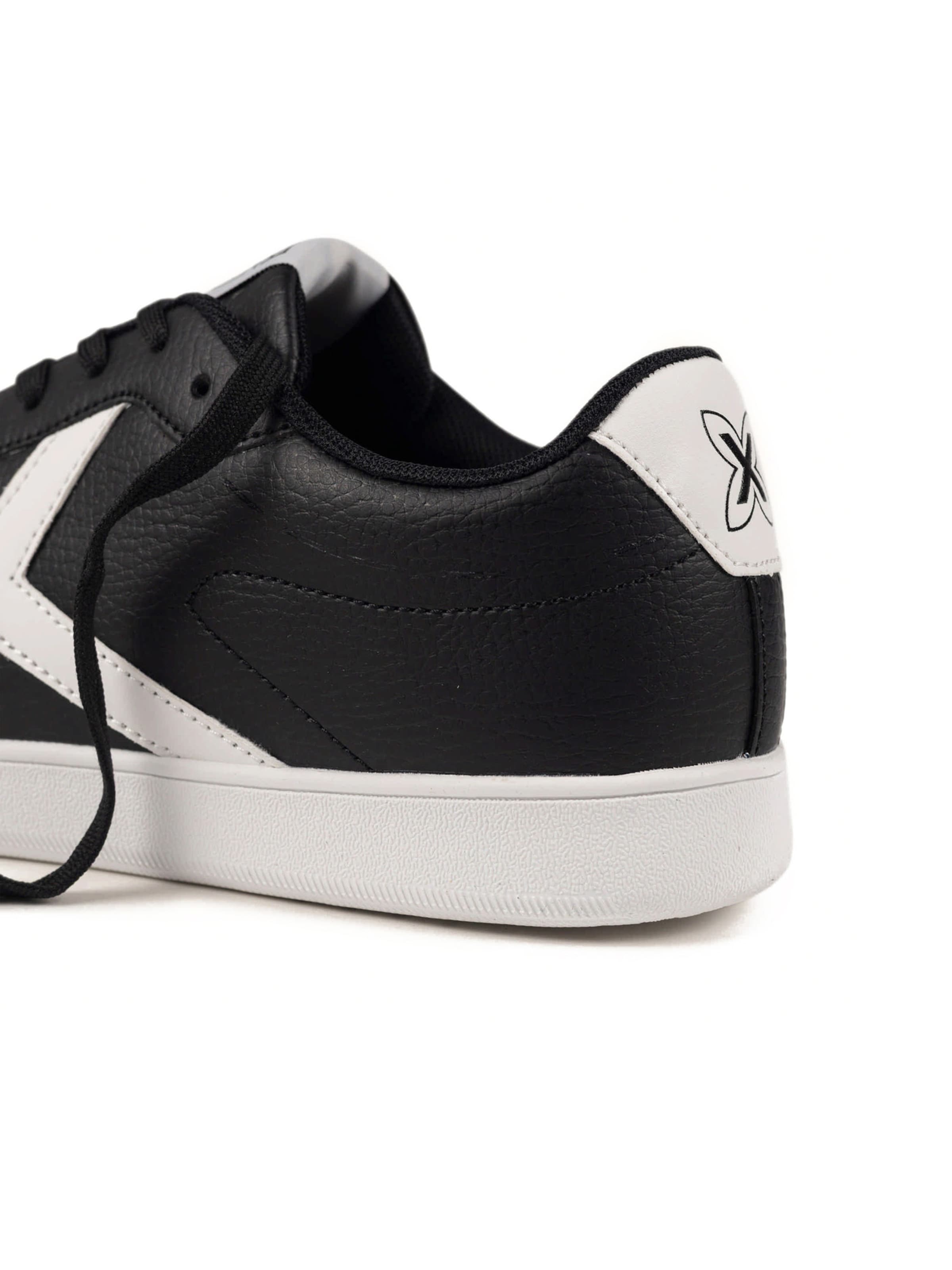 Baskets basses 'Open' MUNICH en noir