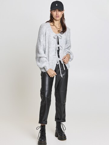 Lilavie Strickjacke ' Miaa ' in Grau