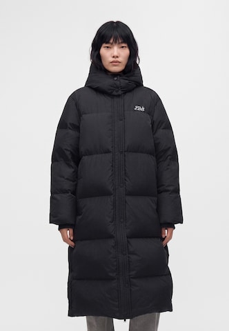 Karl Lagerfeld Talvemantel 'ESSENTIAL', värv must: eest vaates